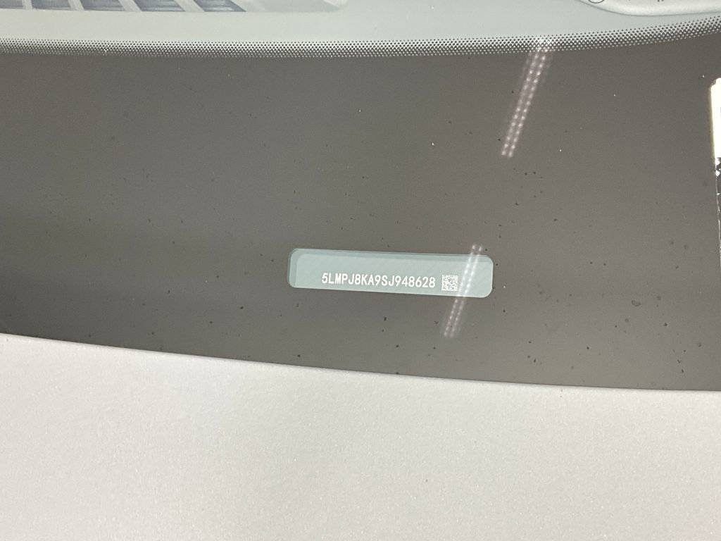 Used 2025 Lincoln Nautilus Reserve AWD/4WD image 31