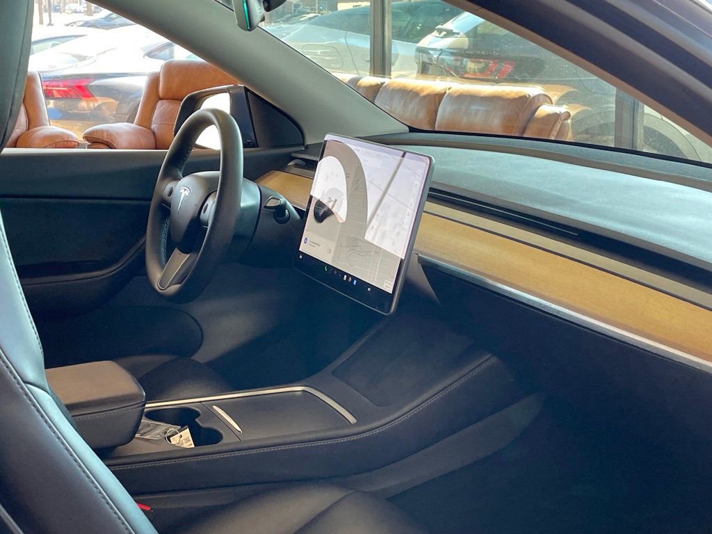 Used 2022 Tesla Model Y Performance image 24