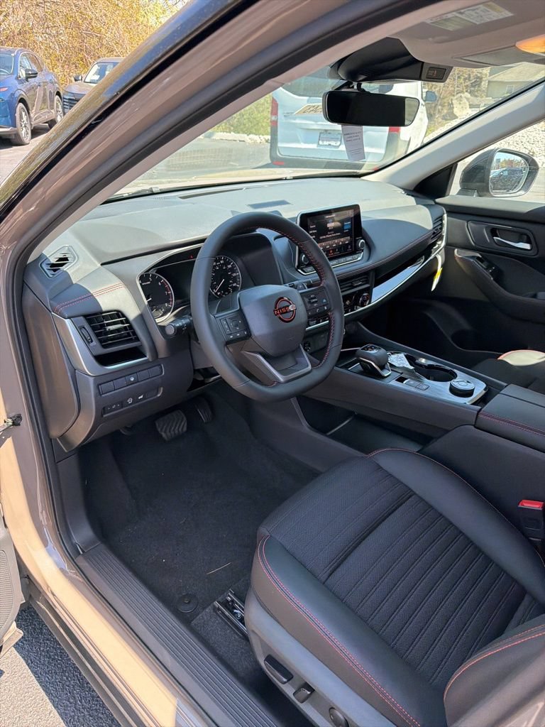 New 2026 Nissan Rogue SV w/ Rock Creek Premium Package AWD/4WD image 18