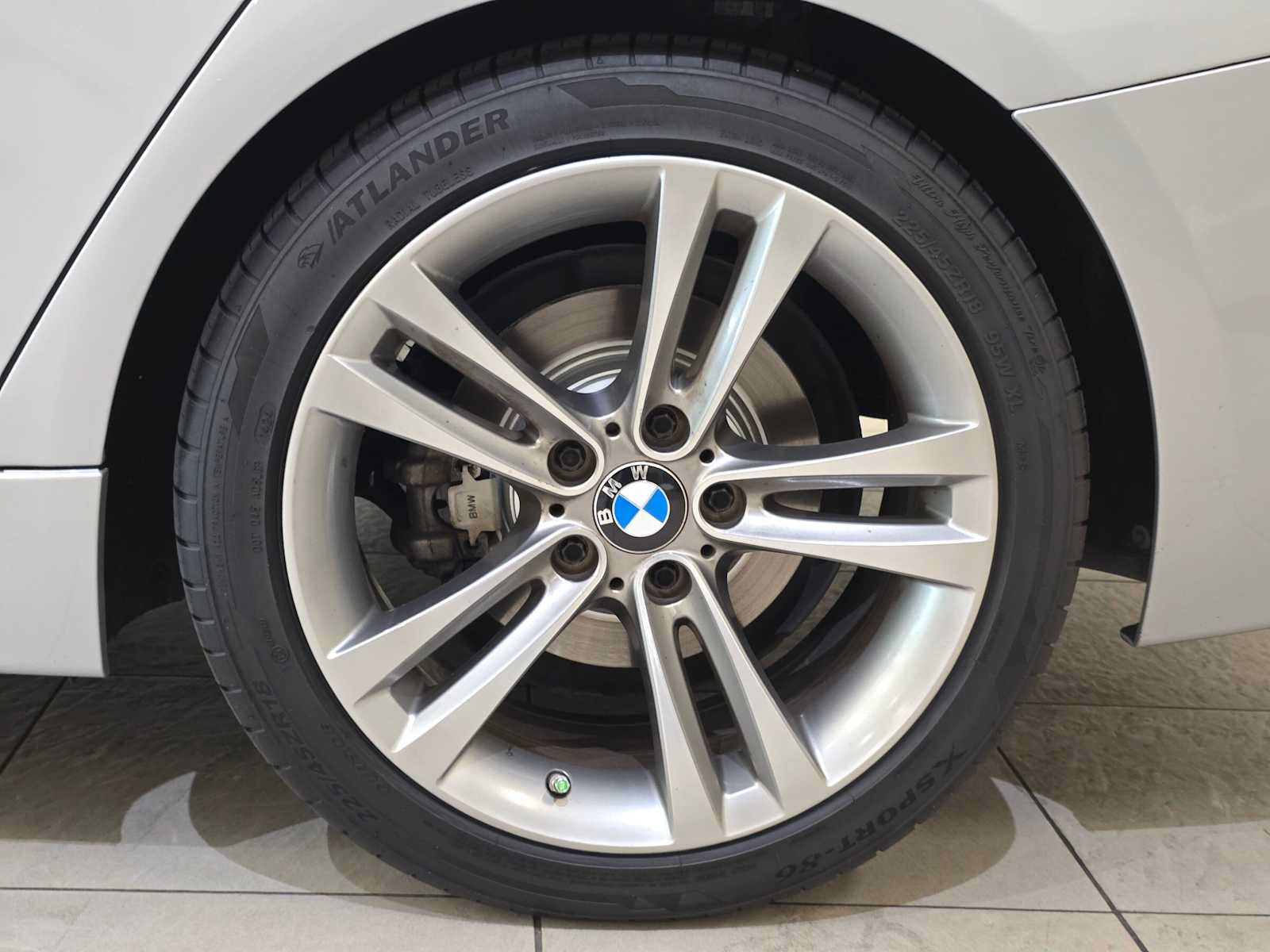 Used 2015 BMW 328i Sedan RWD image 8
