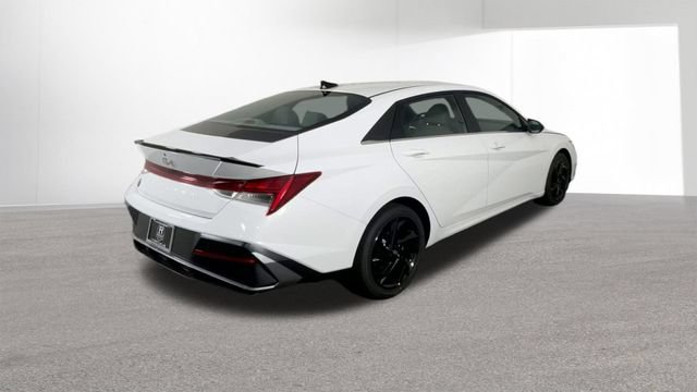 New 2026 Hyundai Elantra SEL Sport Premium FWD image 8
