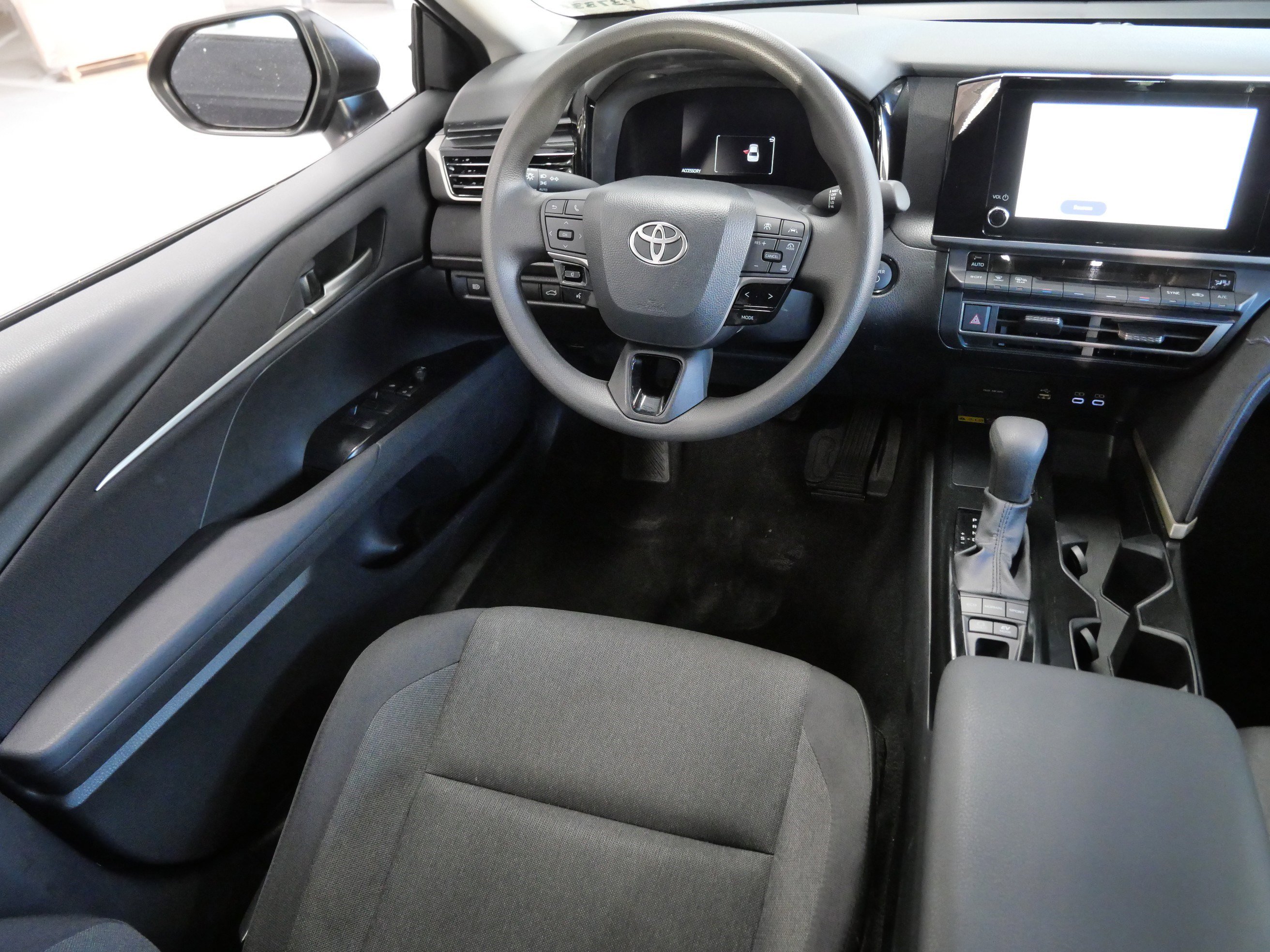 Certified 2025 Toyota Camry LE image 10