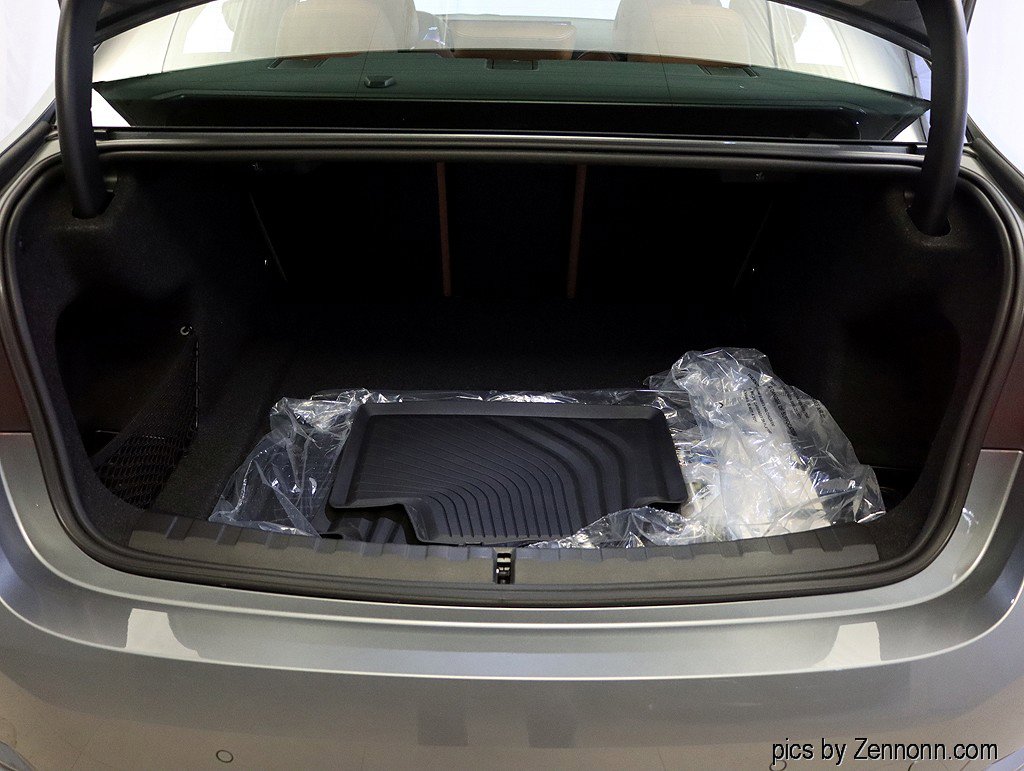 Used 2025 BMW 330i xDrive Sedan w/ M Sport Package image 27