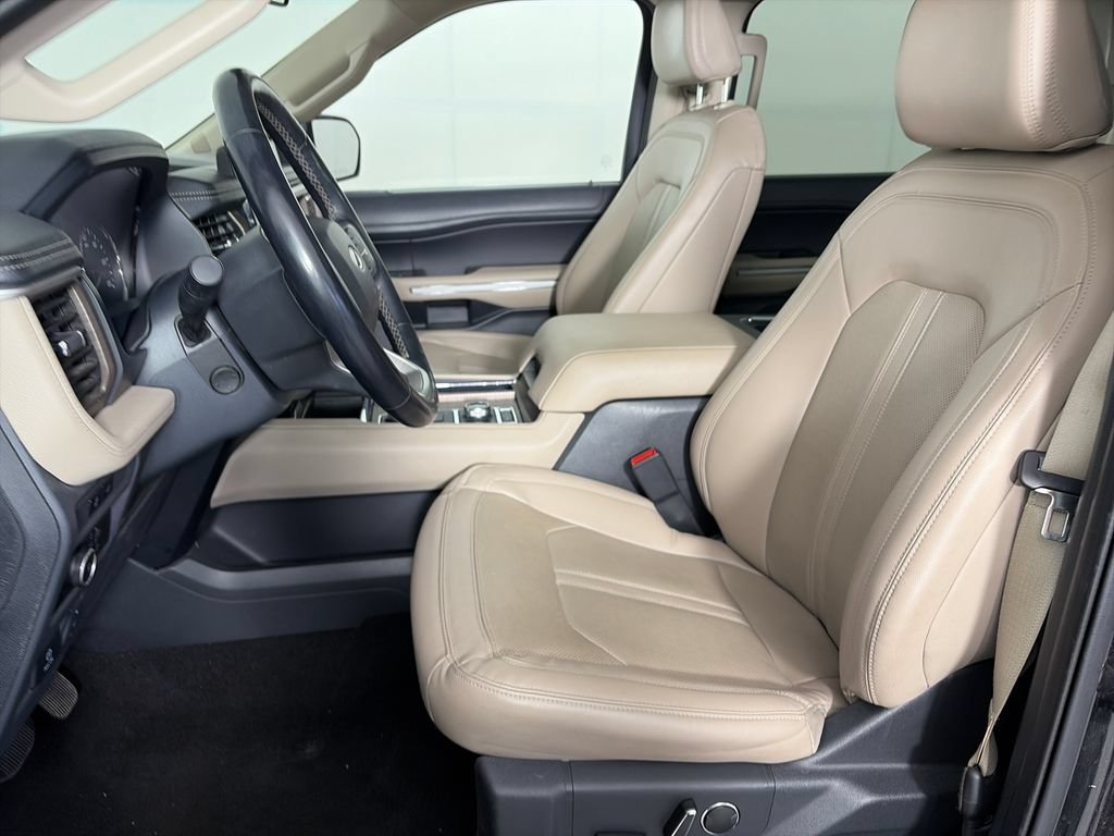 Used 2023 Ford Expedition Limited AWD/4WD image 11
