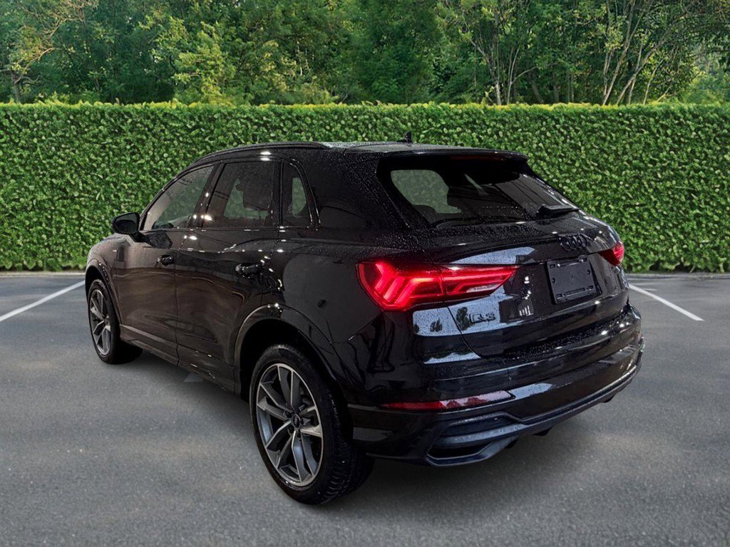 Used 2023 Audi Q3 2.0T Premium Plus w/ Premium Plus Package AWD/4WD image 6
