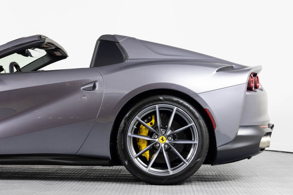 Certified 2021 Ferrari 812 GTS RWD image 30