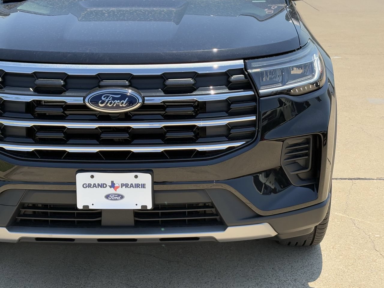 New 2026 Ford Explorer Active AWD/4WD image 9