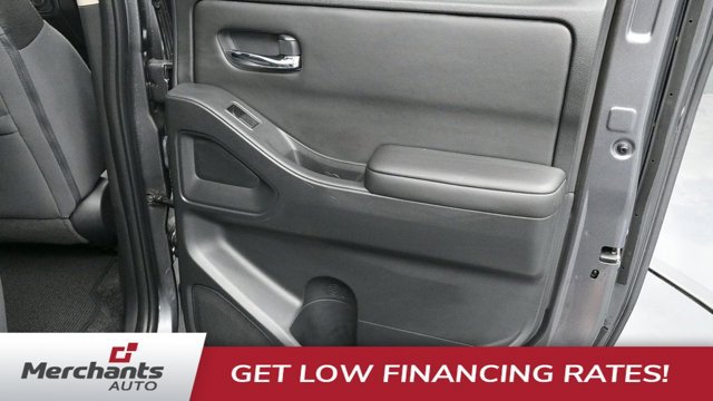 Used 2023 Nissan Frontier SV w/ Technology Package AWD/4WD image 12