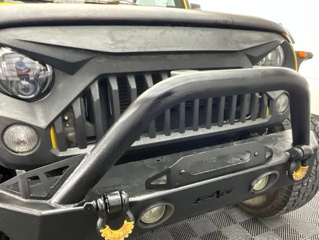 Used 2015 Jeep Wrangler Rubicon w/ Connectivity Group image 27