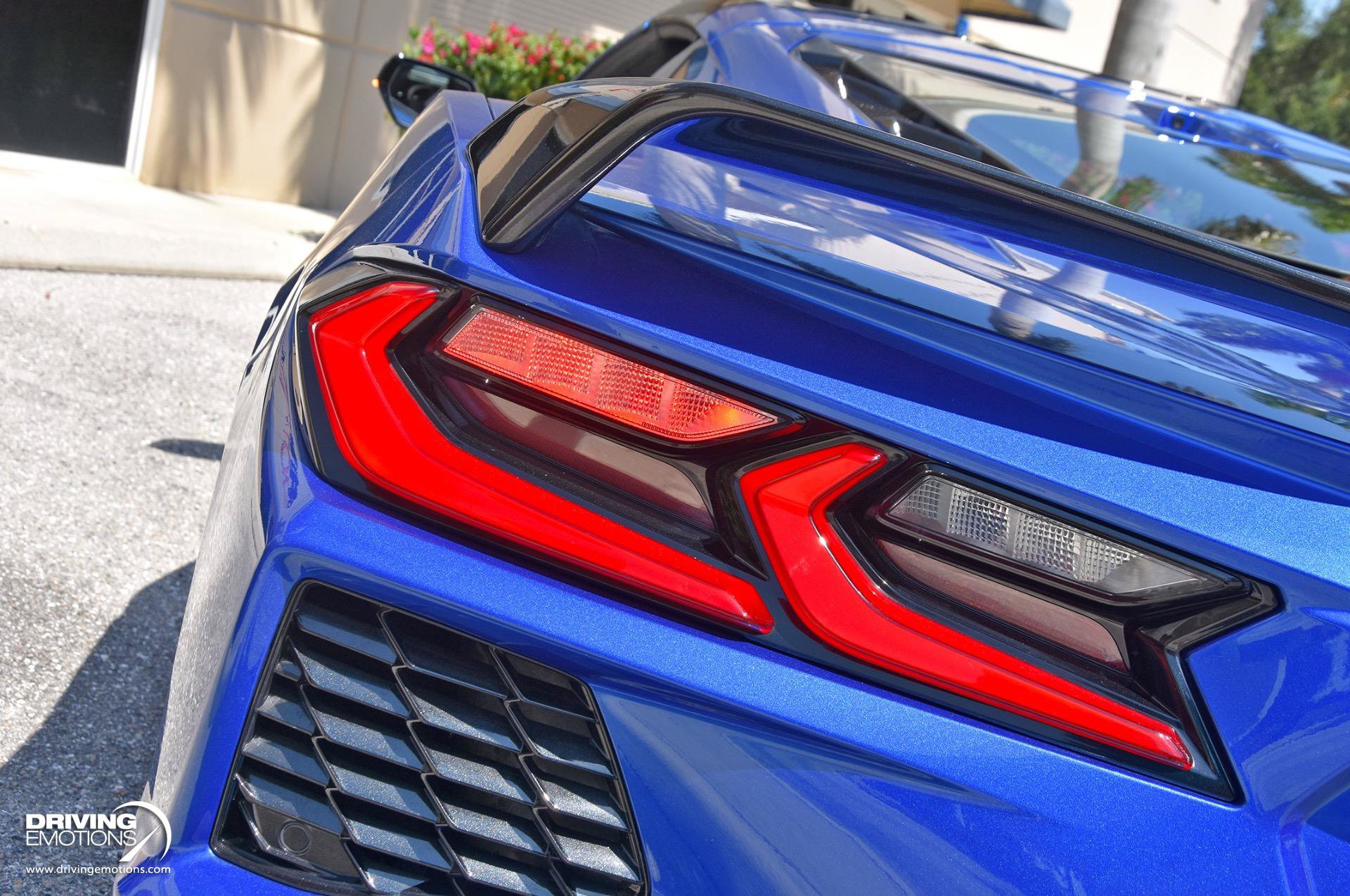 Used 2020 Chevrolet Corvette Stingray Premium Cpe w/ 3LT Preferred Equipment Group RWD image 32