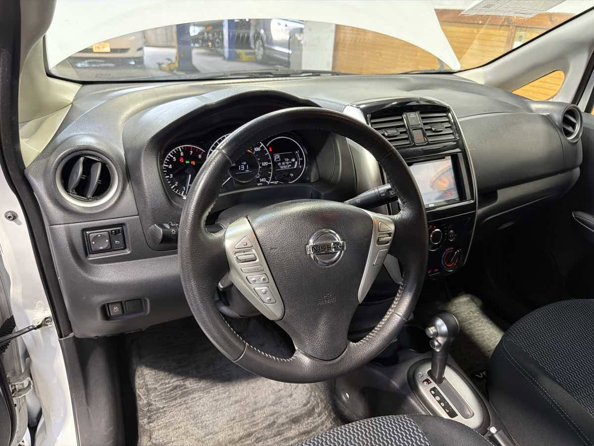 Used 2015 Nissan Versa Note SV image 17