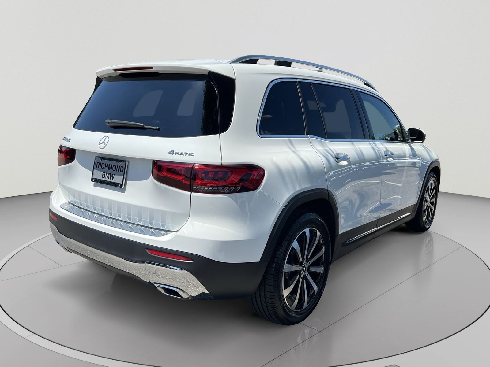 Used 2023 Mercedes-Benz GLB 250 4MATIC image 9