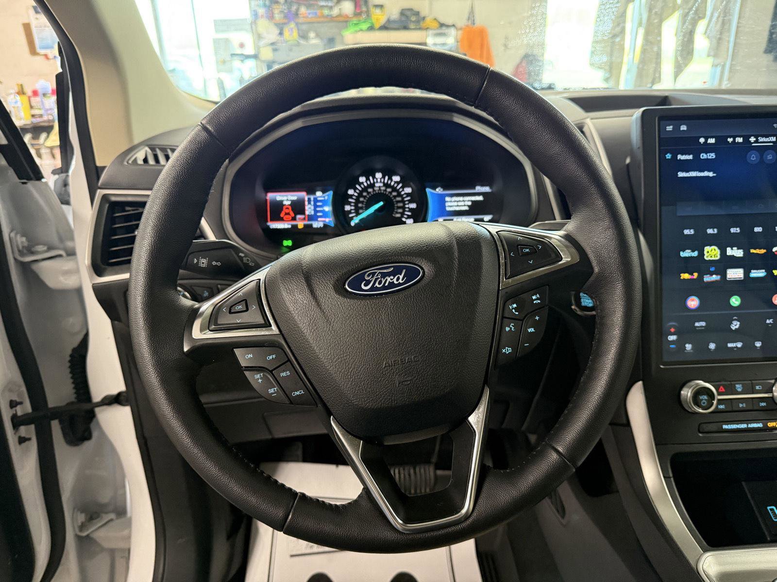 Used 2024 Ford Edge SEL w/ Convenience Package AWD/4WD image 14