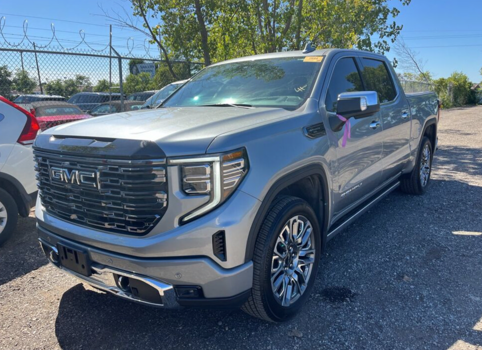 Used 2026 GMC Sierra 1500 Denali Ultimate AWD/4WD image 2