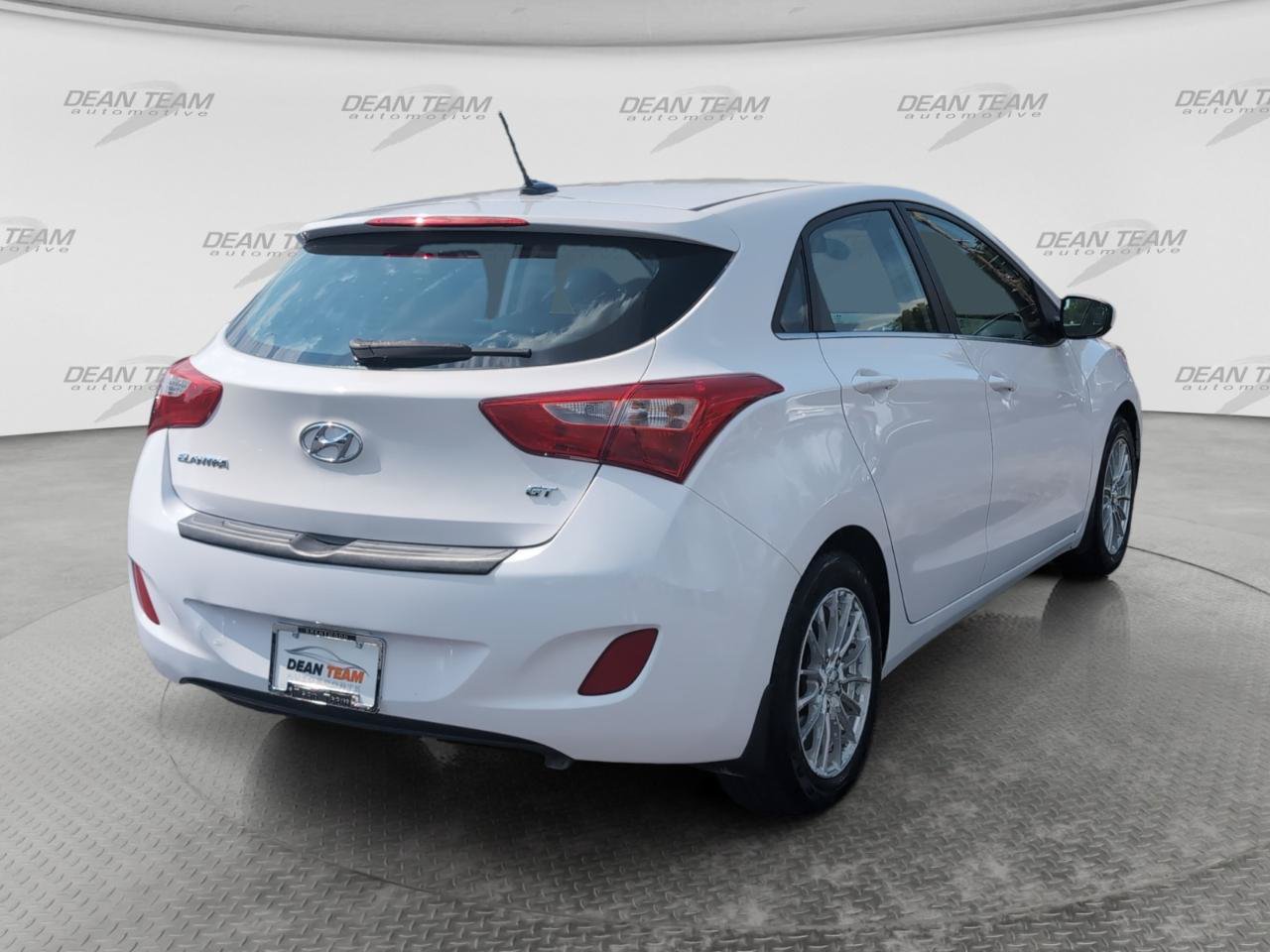 Used 2016 Hyundai Elantra GT FWD image 7