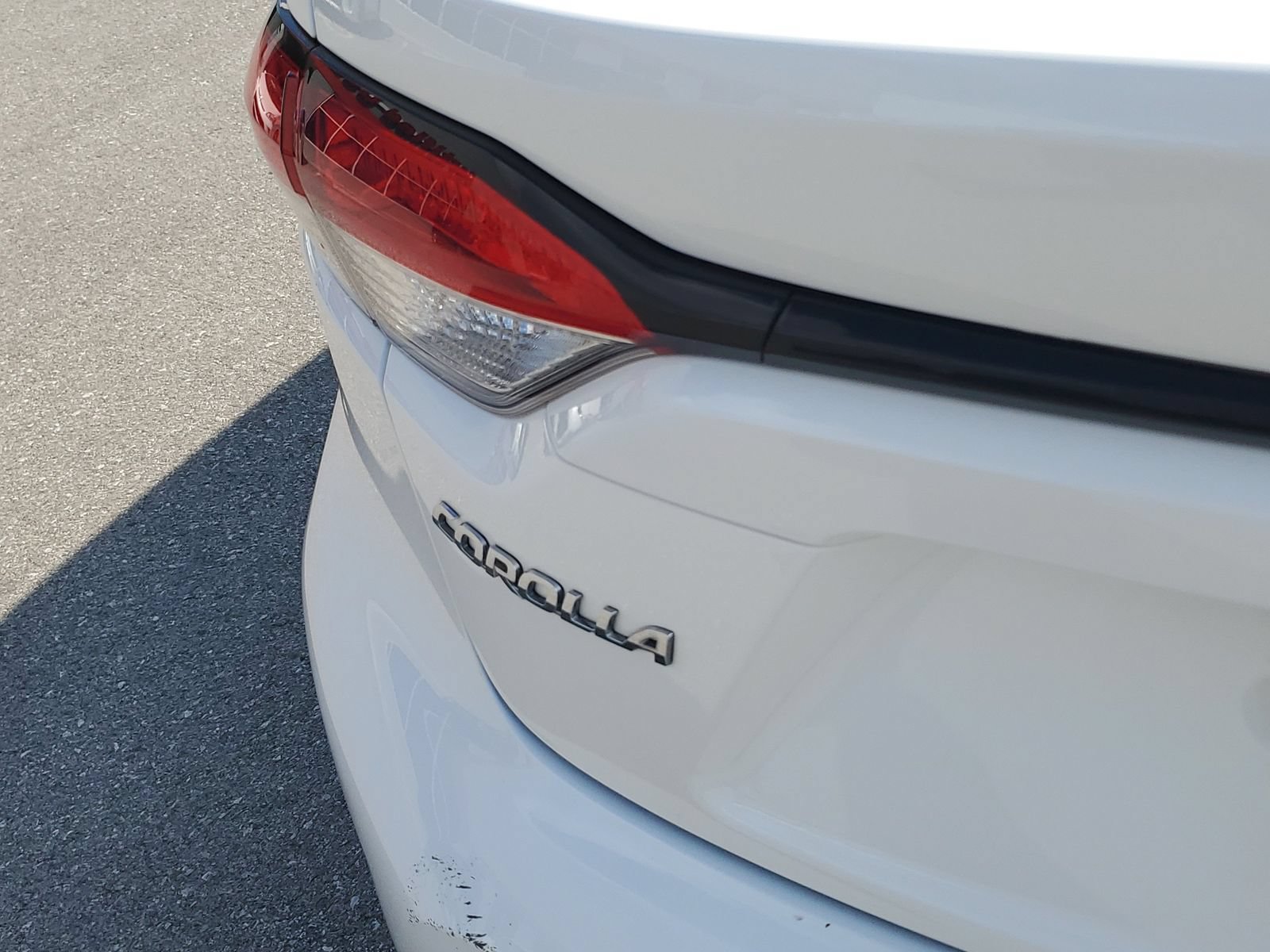 Certified 2024 Toyota Corolla LE FWD image 7