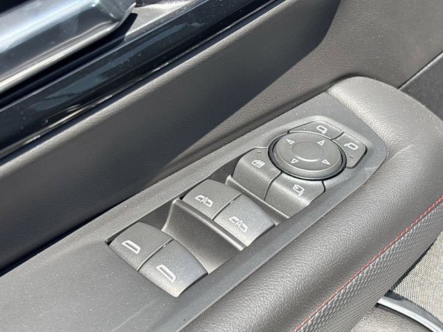 Used 2025 Chevrolet Tahoe RST AWD/4WD image 23