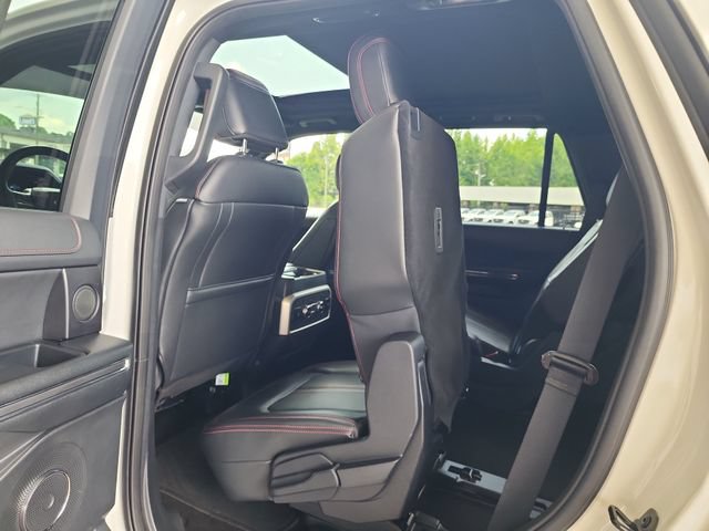 Used 2022 Ford Expedition Limited RWD image 21