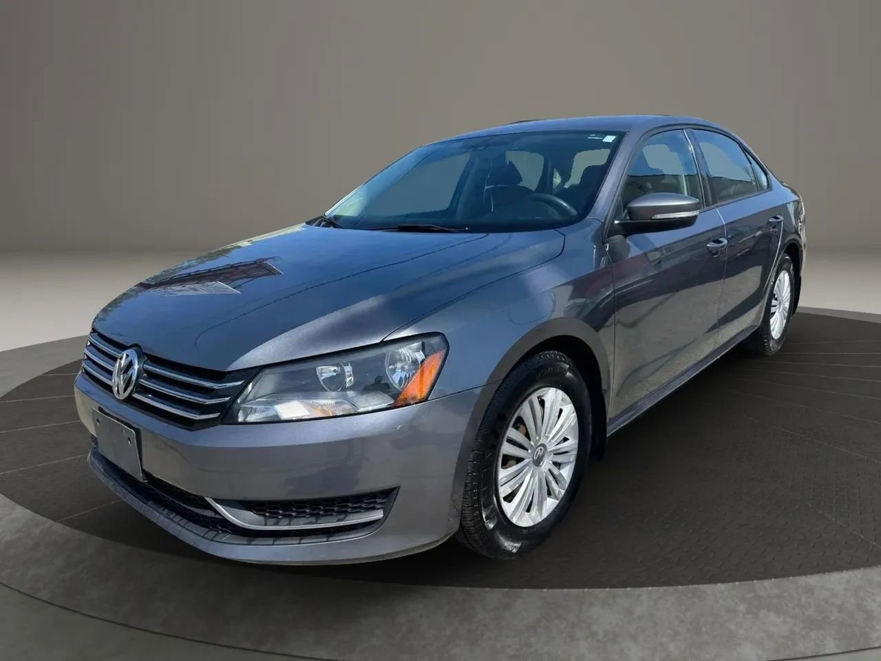 Used 2015 Volkswagen Passat 1.8T S image 1