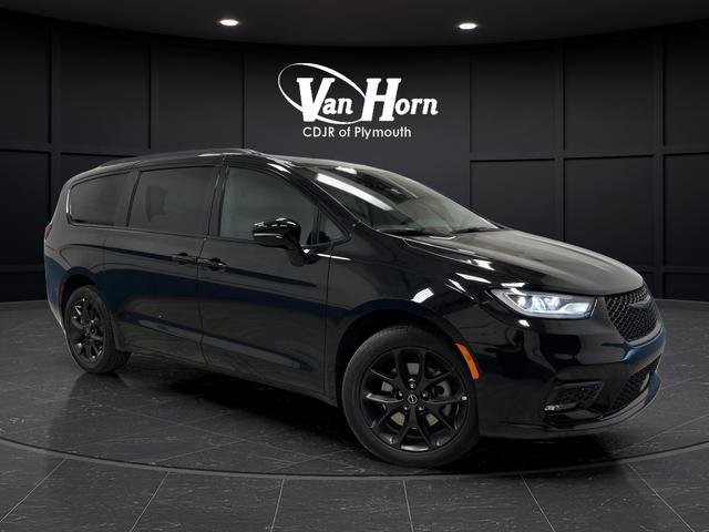 New 2026 Chrysler Pacifica Select w/ S Appearance Package