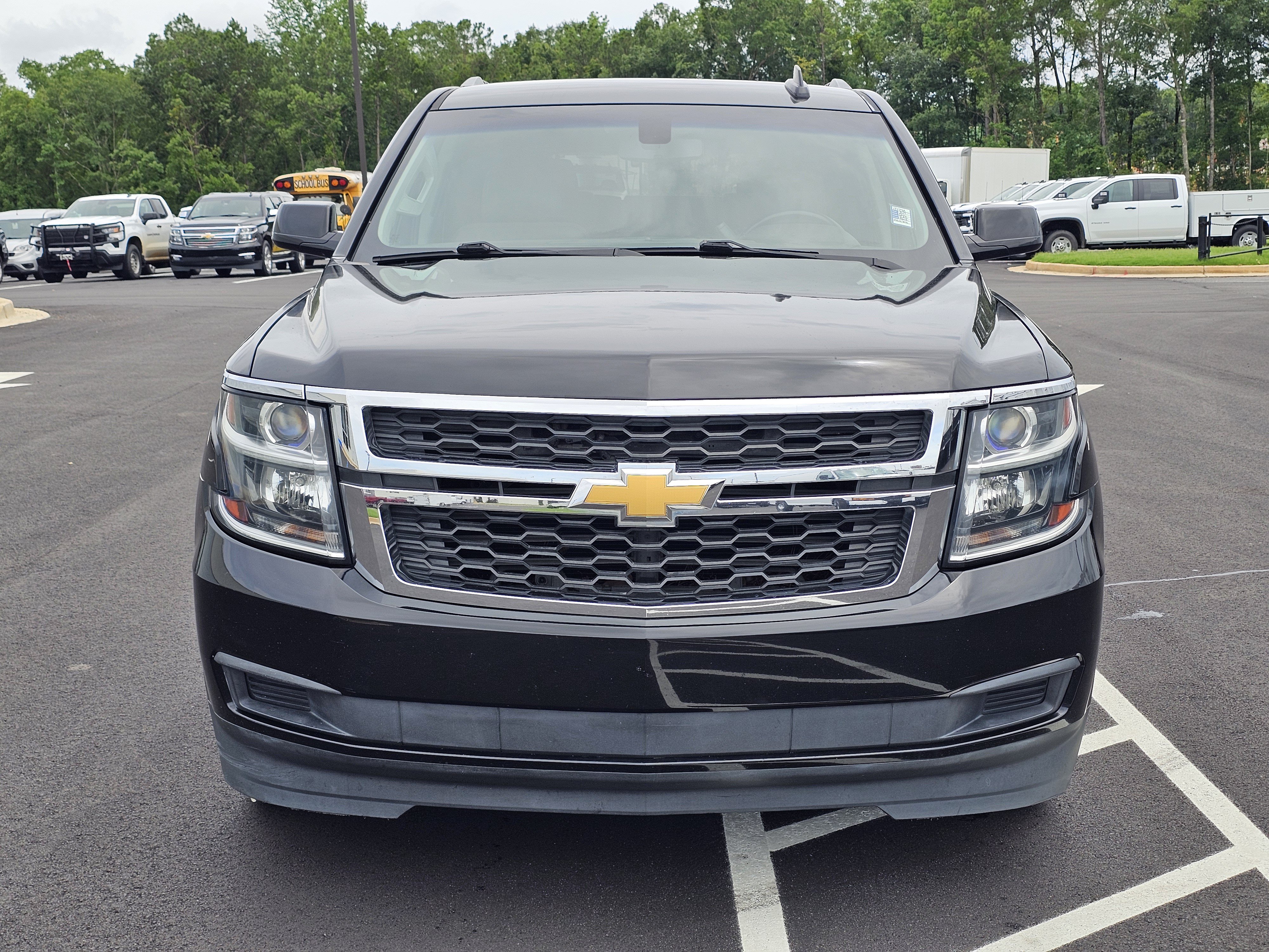 Used 2017 Chevrolet Tahoe LS RWD image 3