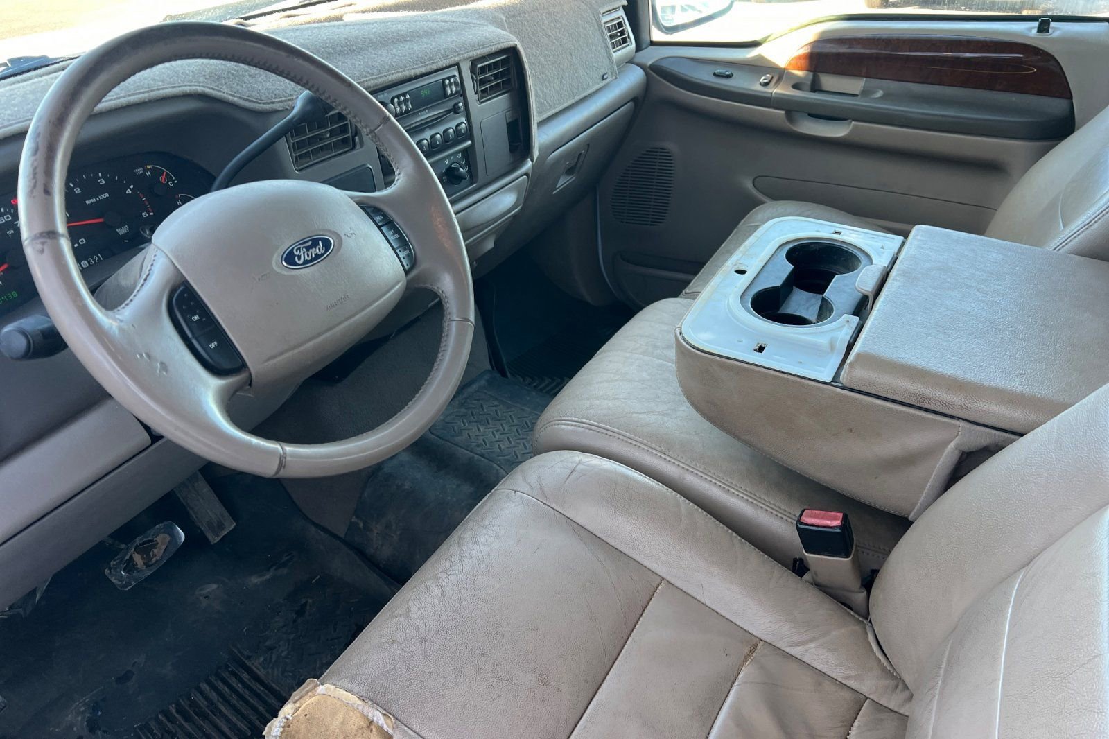 Used 2004 Ford F350 Lariat image 11