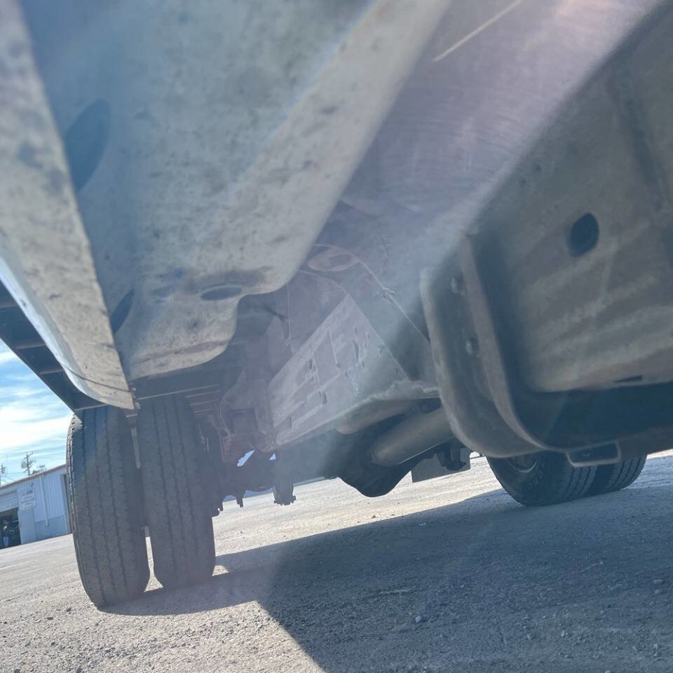 Used 2010 Chevrolet Express 3500 image 7