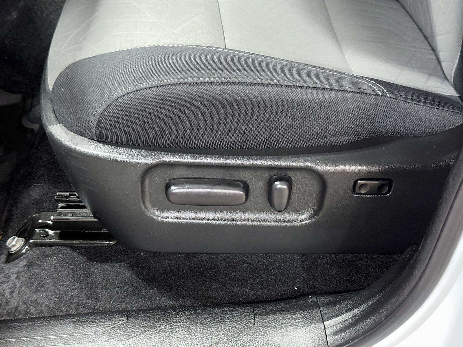 Used 2023 Toyota Tacoma TRD Sport AWD/4WD image 23
