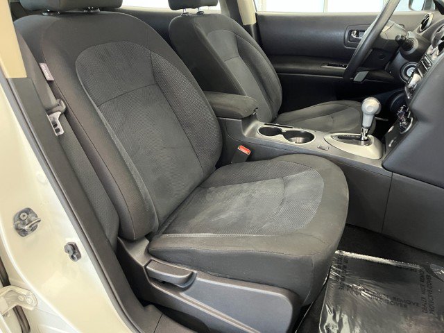 Used 2014 Nissan Rogue S AWD/4WD image 14