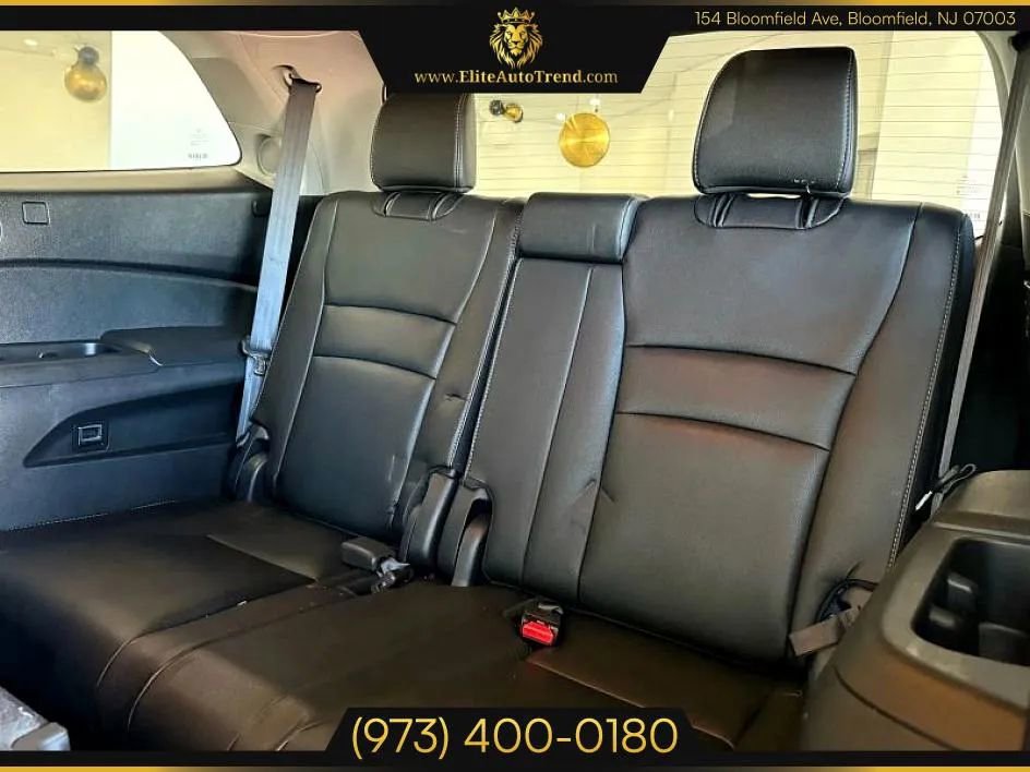 Used 2017 Honda Pilot Touring image 30