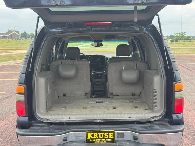 Used 2005 GMC Yukon SLT w/ SLT Preferred Equipment Group AWD/4WD image 32