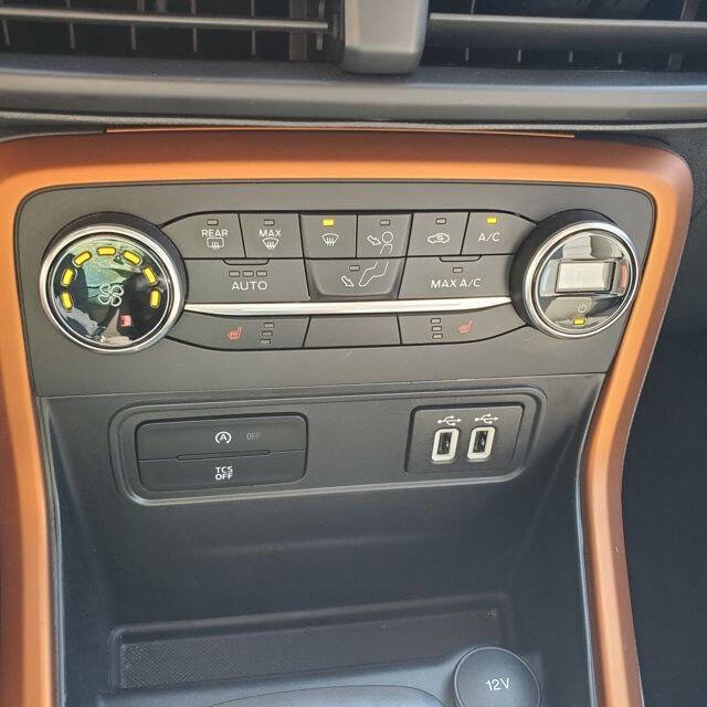 Used 2018 Ford EcoSport SES image 31