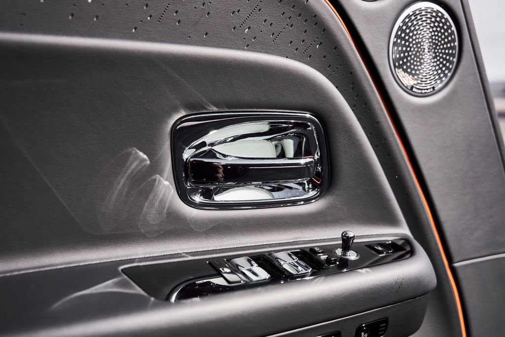 Used 2025 Rolls-Royce Spectre w/ Spectre Launch Package image 30