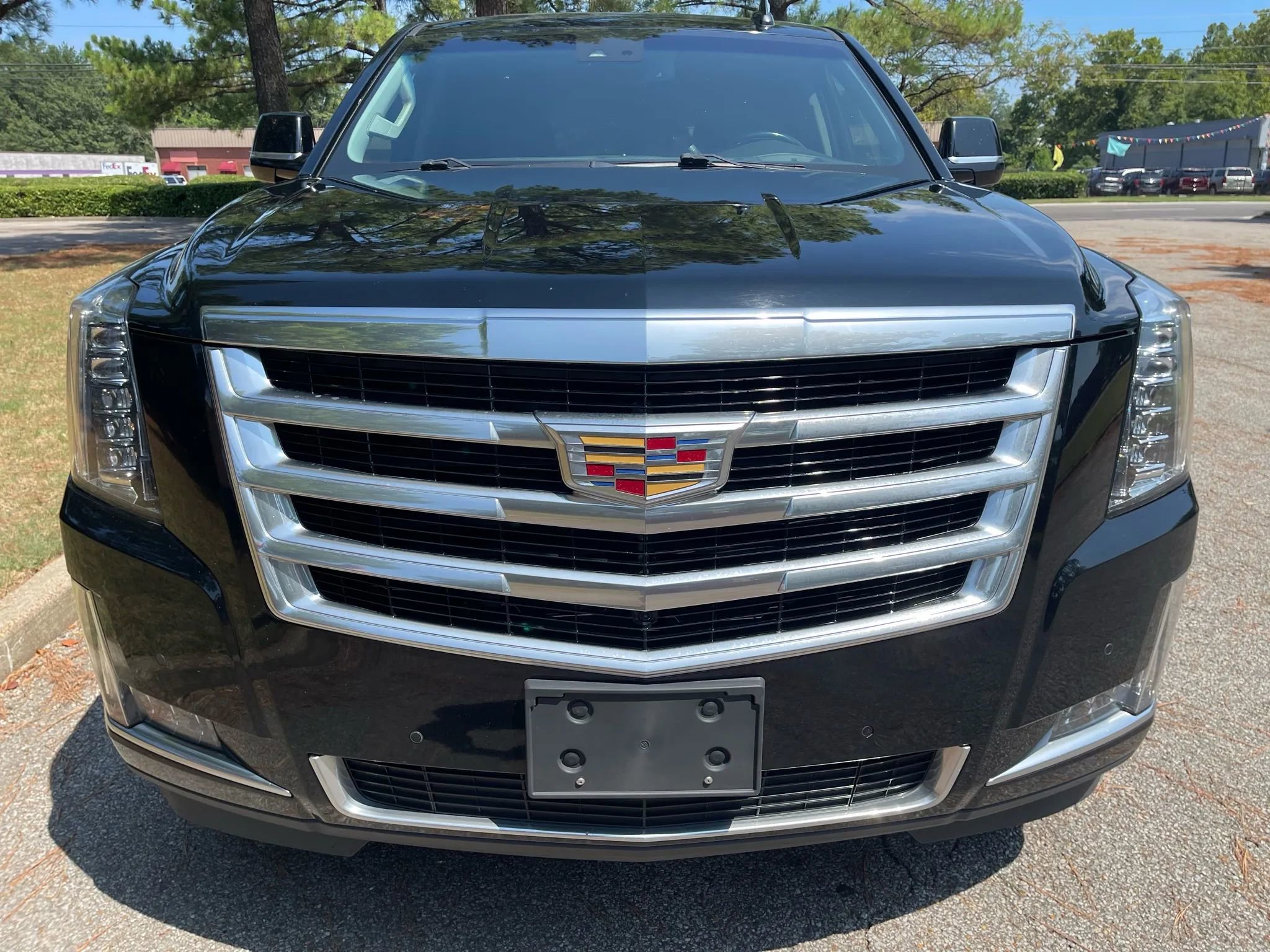 Used 2016 Cadillac Escalade Luxury image 8