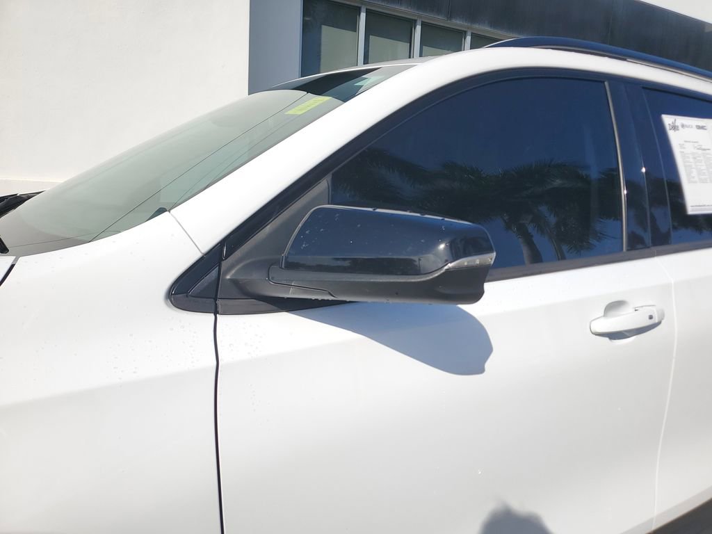 Used 2020 GMC Terrain SLE w/ Driver Convenience Package image 12