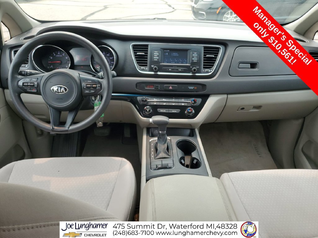 Used 2018 Kia Sedona L FWD image 19