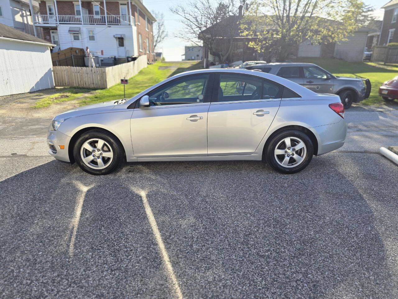 Used 2016 Chevrolet Cruze LT w/ Technology Package image 7