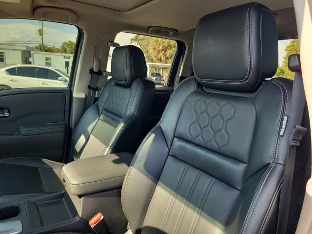 Certified 2024 Nissan Frontier SL w/ Technology Package image 22