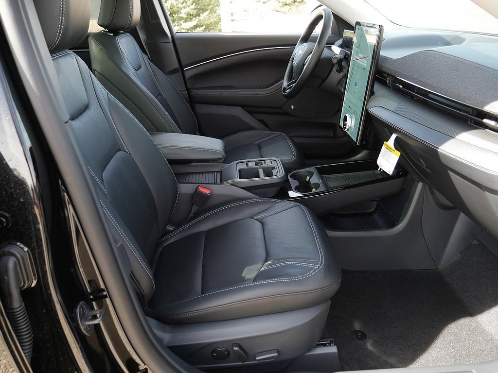 New 2026 Ford Mustang Mach-E Premium AWD/4WD image 33