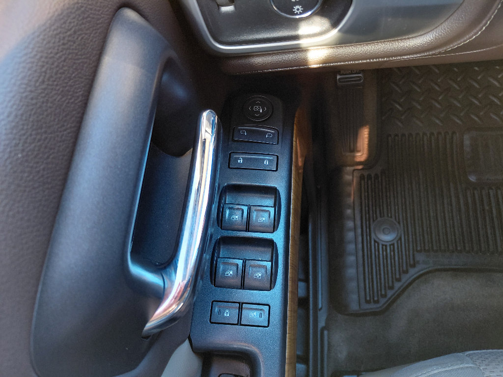 Used 2016 GMC Sierra 1500 SLE w/ SLE Value Package AWD/4WD image 16