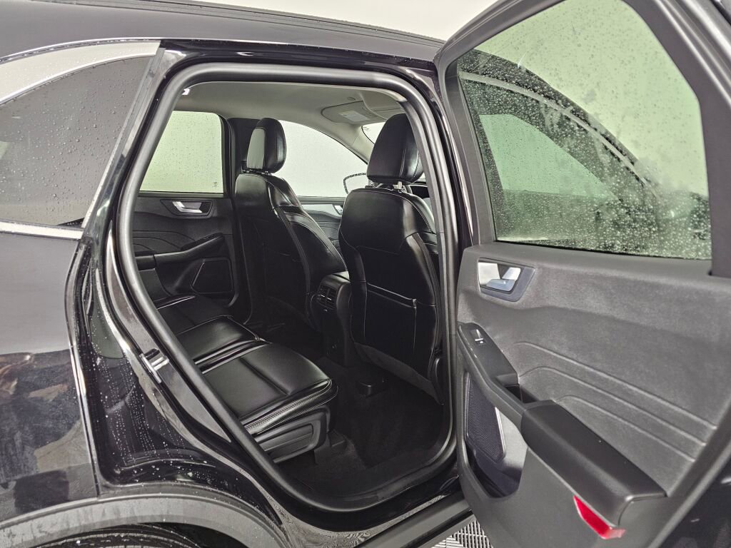Used 2024 Ford Escape Platinum image 35