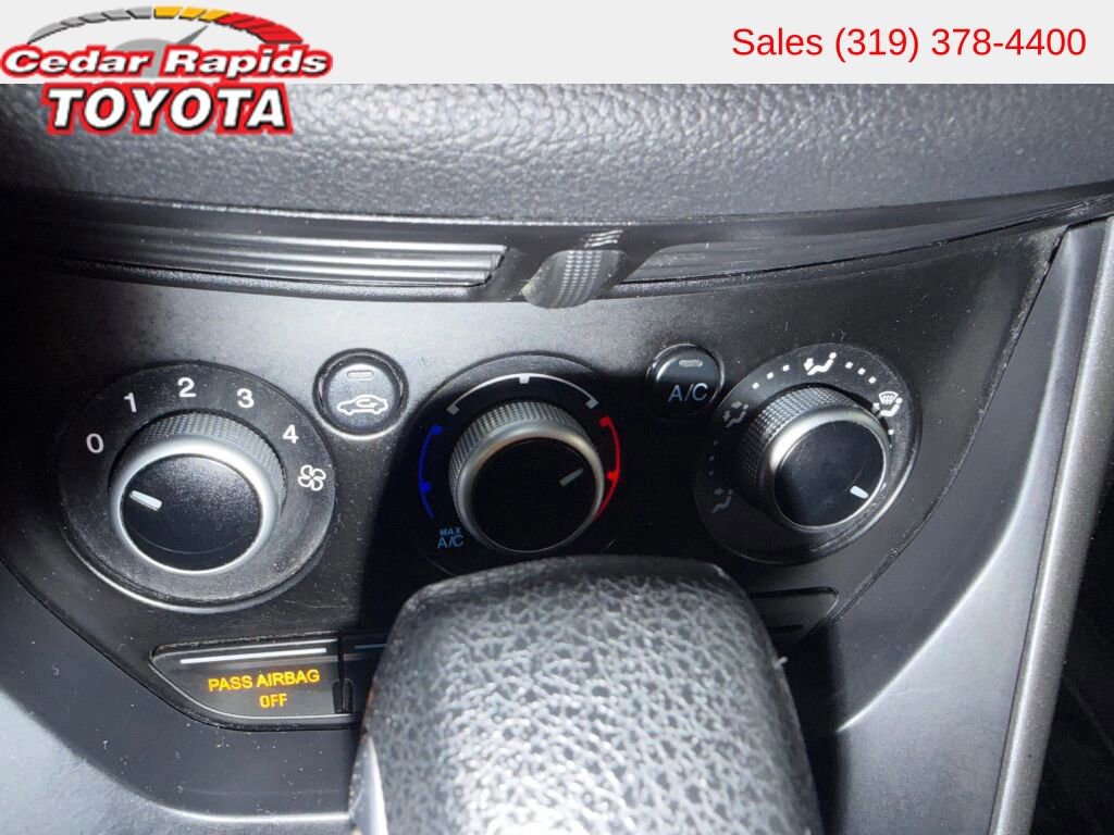 Used 2015 Ford Escape SE image 13