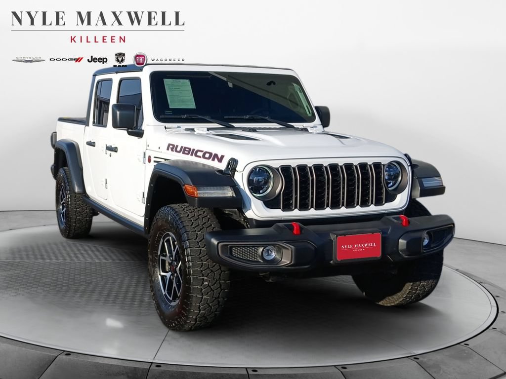 Used 2024 Jeep Gladiator Rubicon w/ Convenience Group AWD/4WD image 2