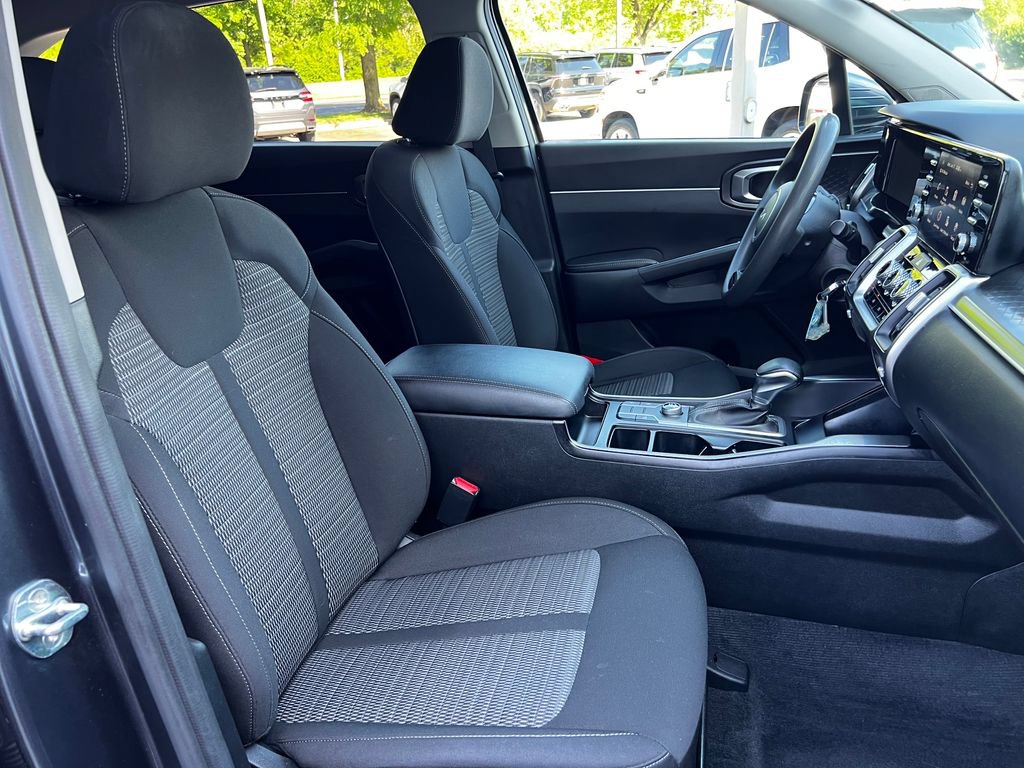 Used 2022 Kia Sorento LX FWD image 26