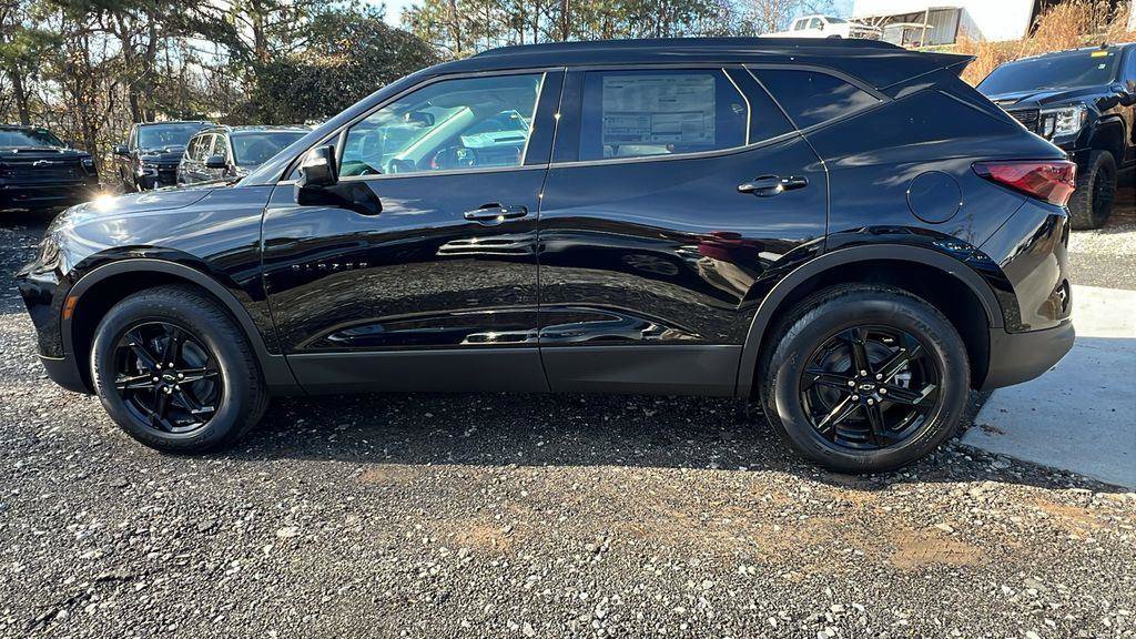 New 2026 Chevrolet Blazer LT image 8