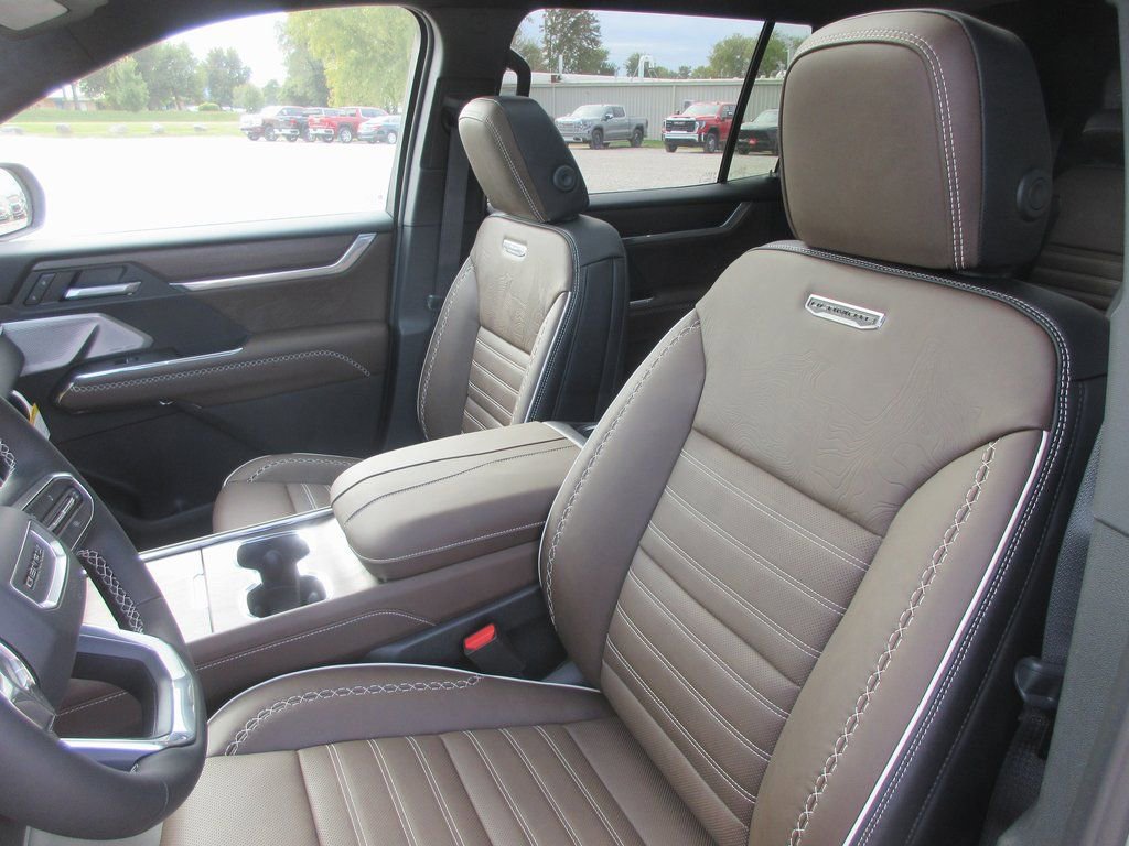 New 2026 GMC Acadia Denali Ultimate image 12