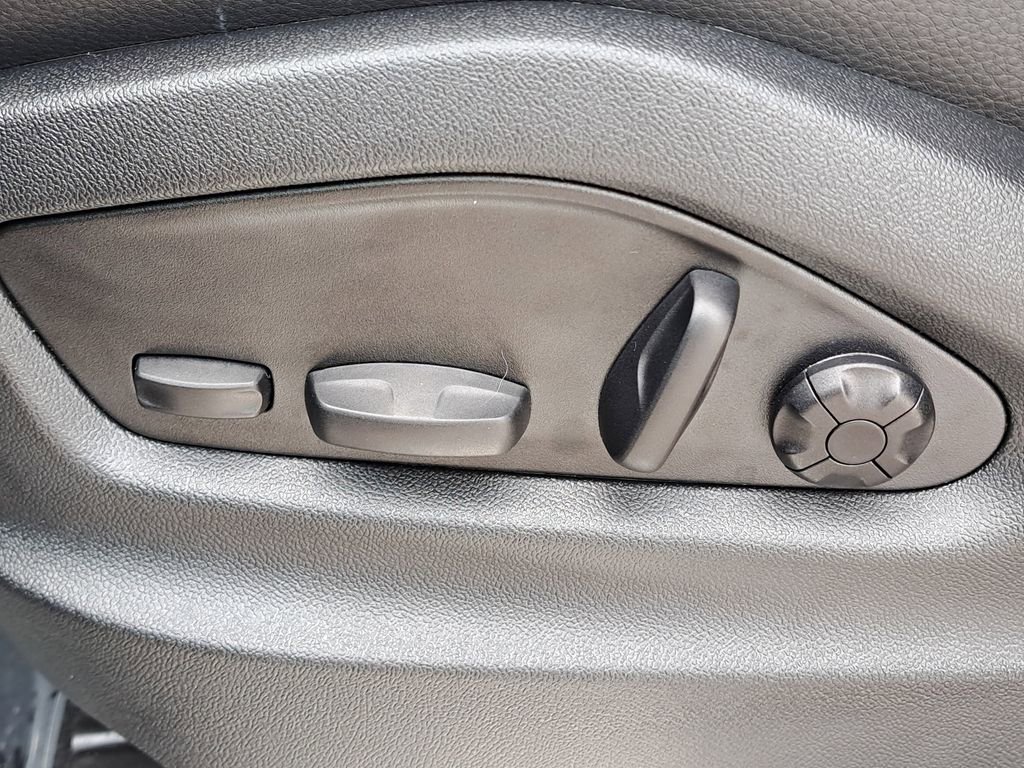 Certified 2025 Porsche Cayenne image 29