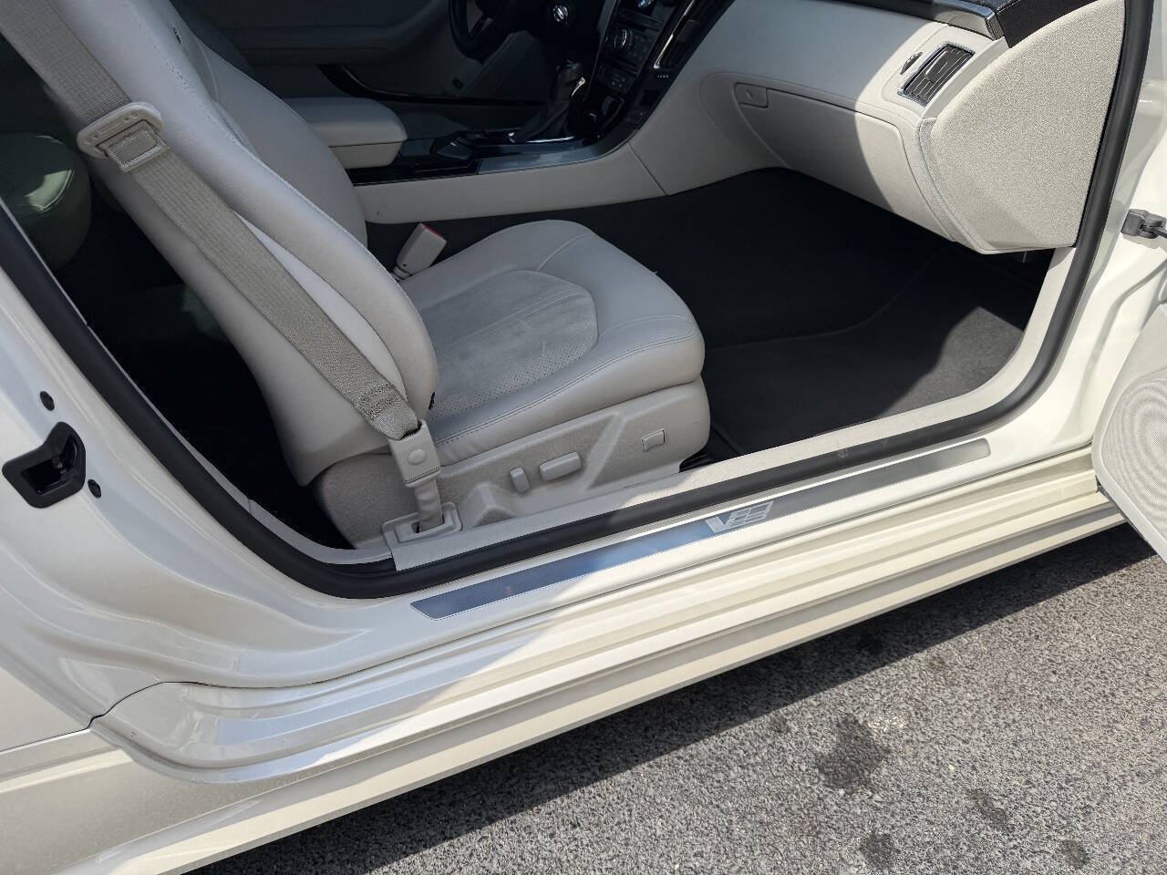 Used 2012 Cadillac CTS V RWD image 73