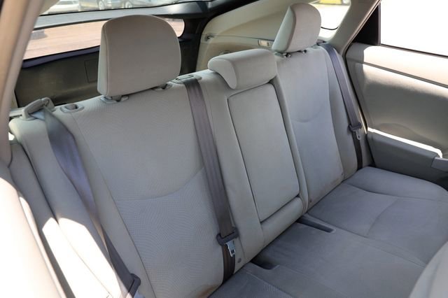 Used 2015 Toyota Prius Four image 12