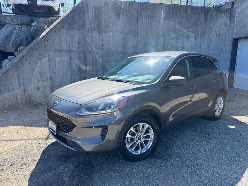 Used 2022 Ford Escape SE